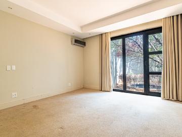 Commercial Property in Sandhurst For Sale