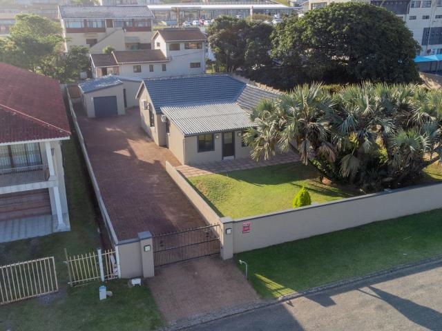 Commercial Property in Shelly Beach For Sale