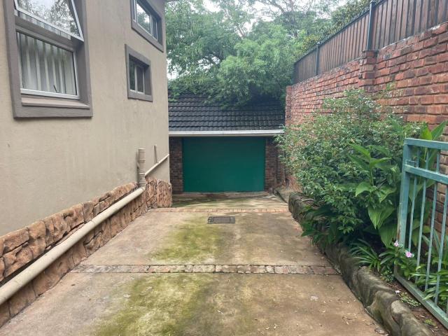 Commercial Property in Silverton To Rent