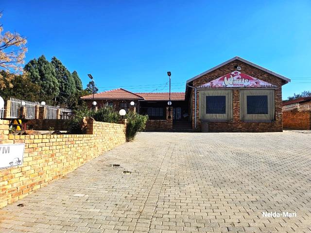 Commercial Property in Vaal Marina For Sale