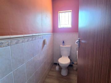 Commercial Property in Vanderbijlpark SW 5 To Rent