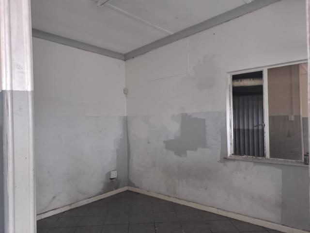 Commercial Property in Woodbrook To Rent