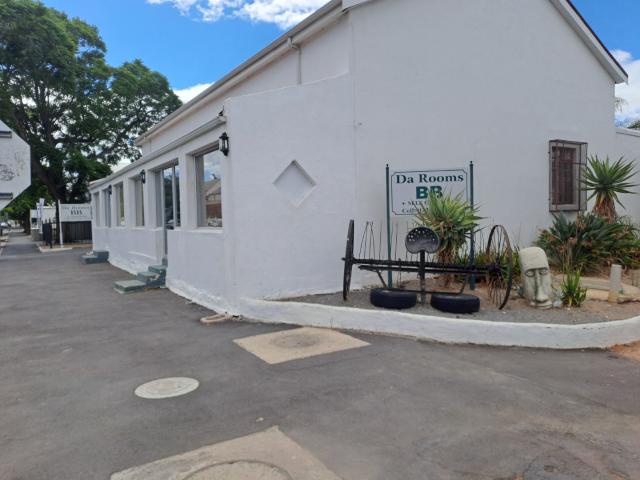 Commercial Property in Worcester Central For Sale