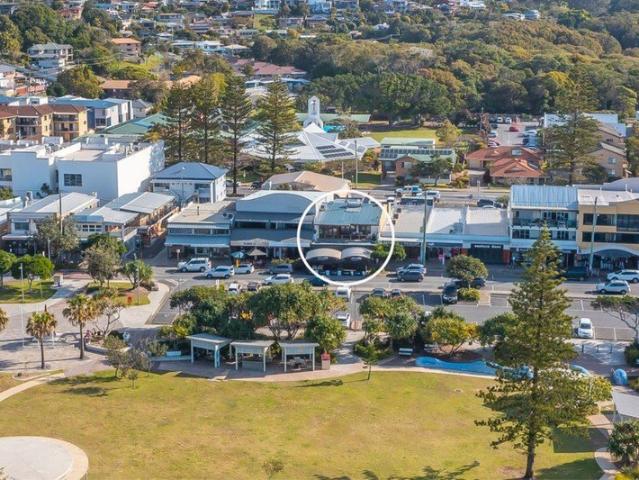 Commercial / Resi Freehold Opposite Central Park