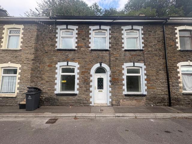Commercial Road, Aberbeeg, Abertillery 2 bed terraced house to rent £725 pcm £167 pw