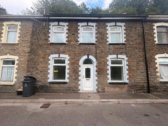 Commercial Road, Aberbeeg, Abertillery NP13, 2 bed terraced house to rent, £725 pcm | PrimeLocation