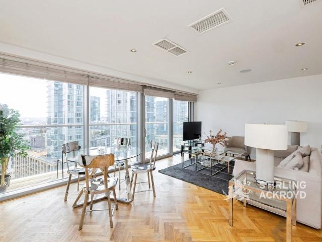 Commercial Road, Aldgate East. 2 bed penthouse to rent £3,750 pcm £865 pw