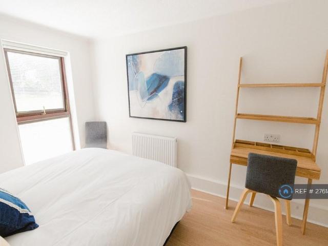Commercial Road, Exeter, EX2 2 bed flat to rent £1,900 pcm £438 pw
