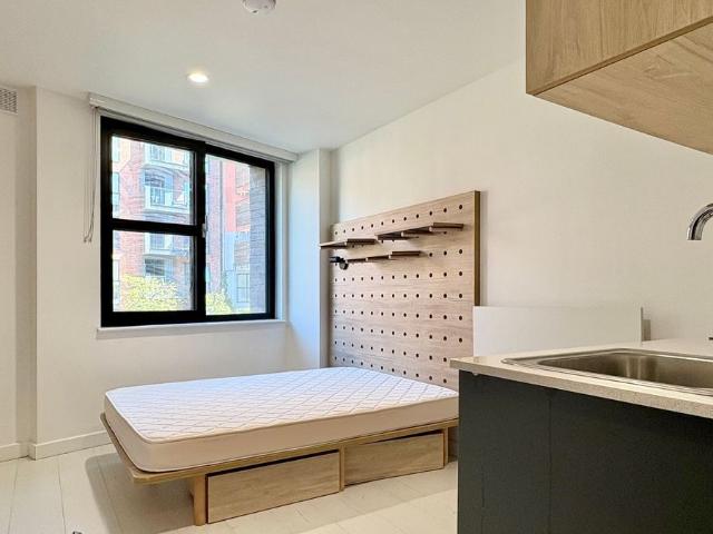 Commercial Road, London E14, Studio to rent, £1,725 pcm | PrimeLocation