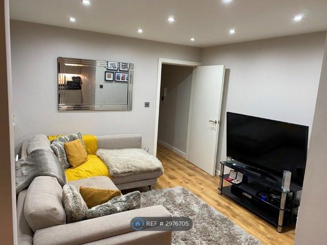 Commercial Road, Leeds LS5, 1 bed flat to rent, £850 pcm | PrimeLocation