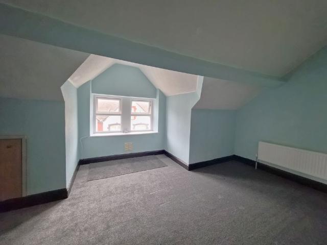Commercial Street, Caerphilly CF83, 1 bed flat to rent, £595 pcm | PrimeLocation