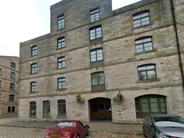 Commercial Street, Leith, Edinburgh, EH6 2 bed flat to rent £1,250 pcm £288 pw