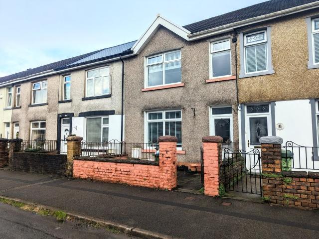 Commercial Street, Pontypridd, Beddau
