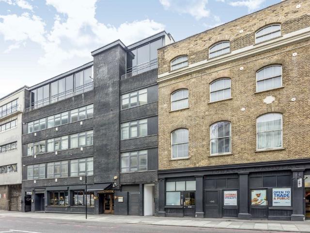 Commercial Street, Spitalfields E1, 2 bed flat to rent, £5,000 pcm | PrimeLocation