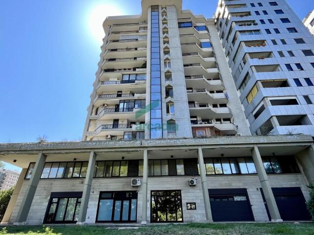 Commerciale C Via Salvatore Matarrese 33 monolocale 180mq