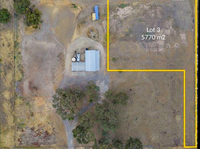 Commercial/Industrial Lot on the Outskirts of Benalla CBD