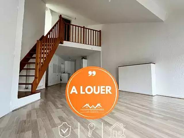 Commercy 55200 Location appartement 3 pièces t3 au dernier étage
