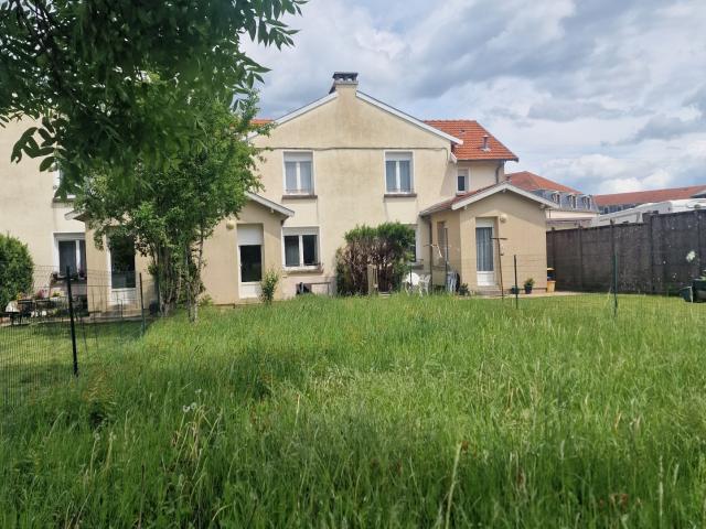 COMMERCY En Exclusivité ! Ensemble immobilier