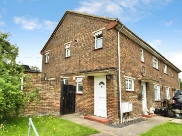 Commonwealth Close, Sittingbourne ME10, 2 bed flat to rent, £1,300 pcm | PrimeLocation