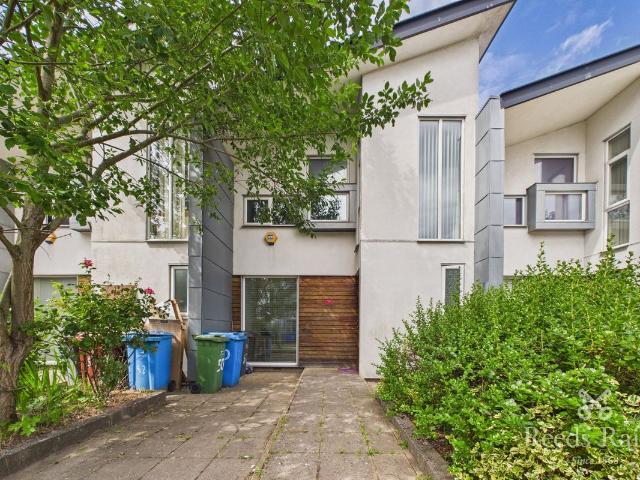 Commonwealth Avenue, Manchester, Greater Manchester M11, 3 bed terraced house to rent, £1,400 pcm | PrimeLocation