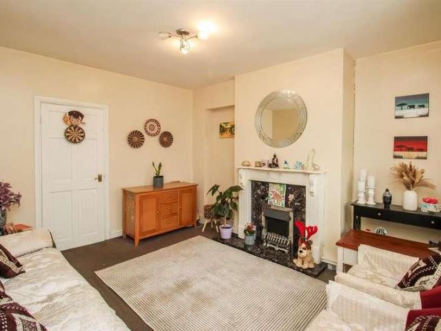 Common Ing Lane, Ryhill, WF4