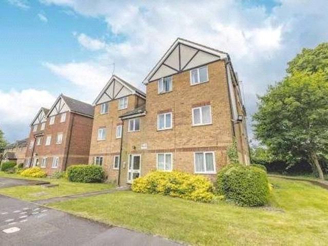 Bridgewater Court, Common Road, Slough, Berkshire SL3, 1 bed flat to rent, £1,150 pcm | PrimeLocation