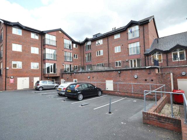 Commonhall Street, Chester, Cheshire CH1, 2 bed flat to rent, £1,250 pcm | PrimeLocation