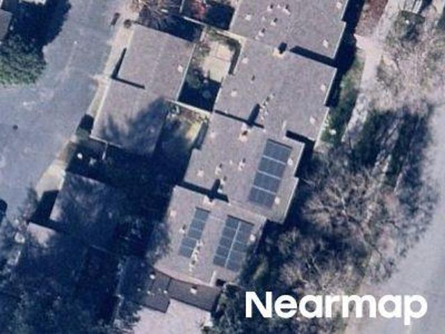 Commons Dr