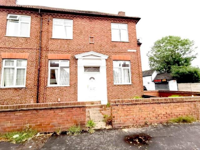 Commonside, Brierley Hill 1 bed flat to rent £675 pcm £156 pw