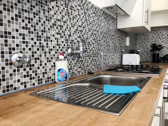 Commodious 2BR Apt. Near AKH Perfect for Groups, Vienna Amsterdam Apartments for Rent