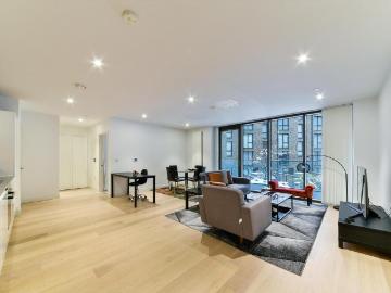 Commodore House, Admiralty Avenue. 1 bed flat to rent £2,492 pcm £575 pw