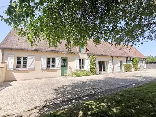 Commune nouvelle d'Arrou 28290 Achat / Vente maison 5 pièces t5 au dernier étage terrasse