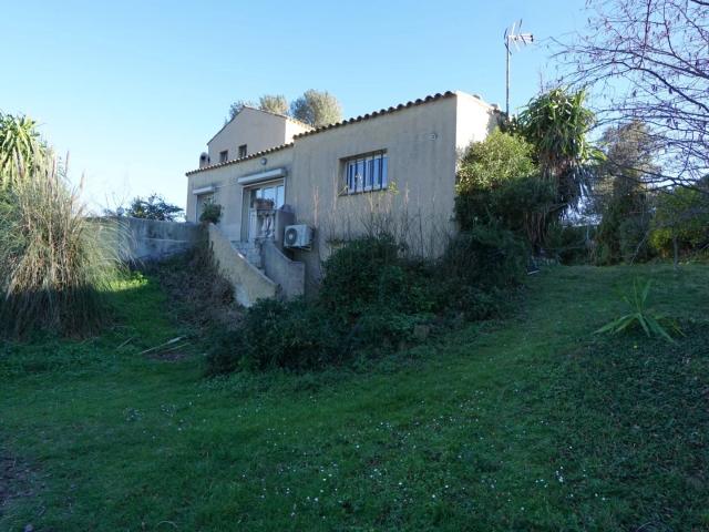 COMMUNE DU ROURET A VENDRE BELLE VILLA PROVENCALE