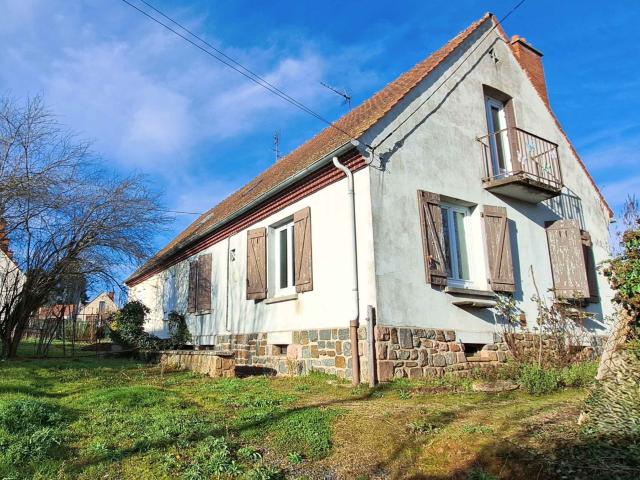 MAISON CENTRE VILLE AVEC JARDIN