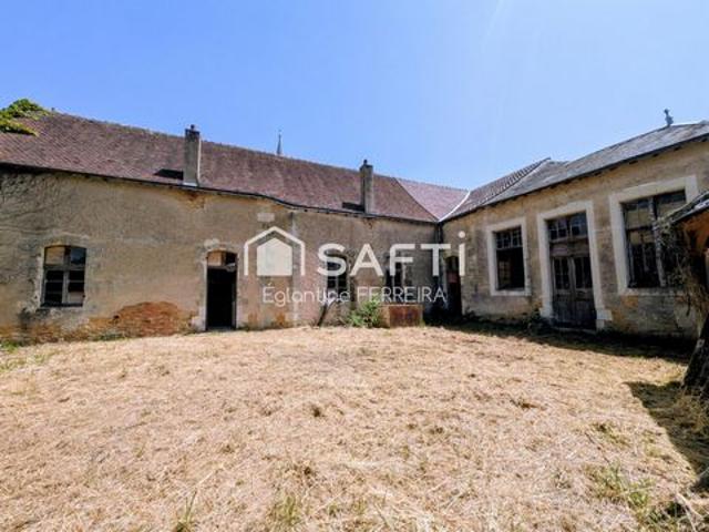 COMMUNE DE GRACAY, ENSEMBLE EN PIERRE AVEC JARDIN