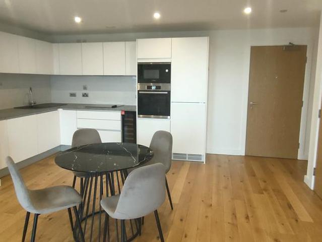 Communication Row, Birmingham B15 2 bed apartment to rent £1,300 pcm £300 pw