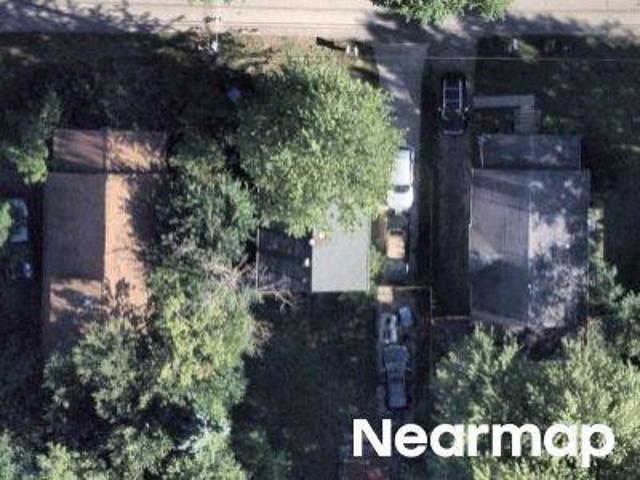 Community St
