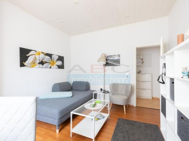 Commuter apartment! Bright 30 m², fully furnished, ready to move in only with a suitcase, best location Bonn Oberkassel