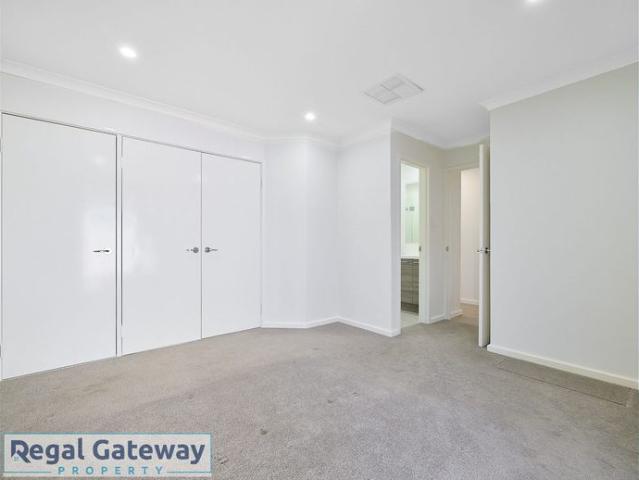 Como Modern Living in Prime Location 3 x 2 $800 p/w