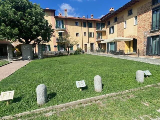COMODO 2.5 LOCALI RISTRUTTURATO IN RUSTICO TOSCANO A STABIO