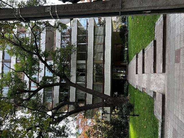 COMODO DEPARTAMENTO EN SECTOR RESIDENCIAL