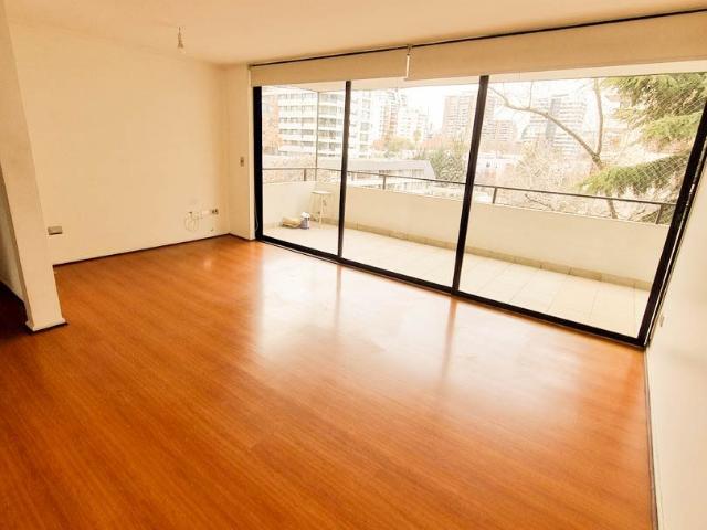 Cómodo depto a pasos metro colón con est y bodega
