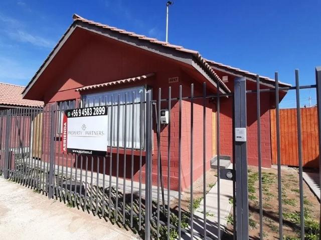 Cómoda Casa Un Nivel En Barrio Tranquilo Y Muy Res.