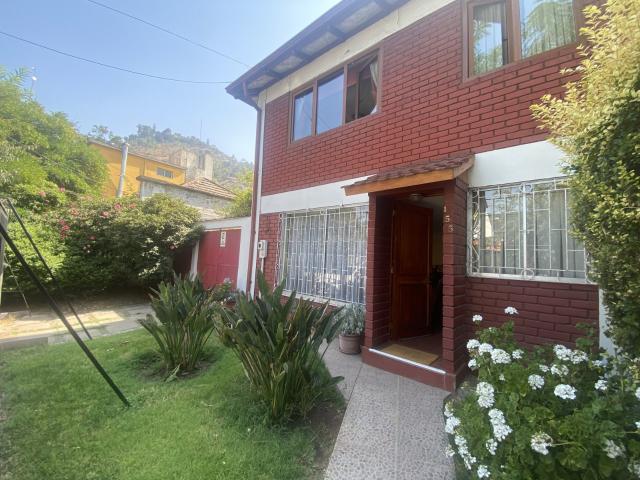 CÓMODA CASA A LA VENTA
