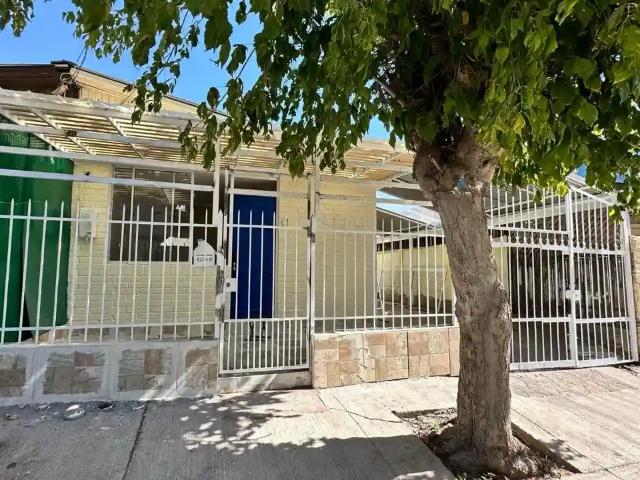 Cómoda Casa de 50/80, Pasaje Cerrado, Villa 12 de Octubre – El Bosque
