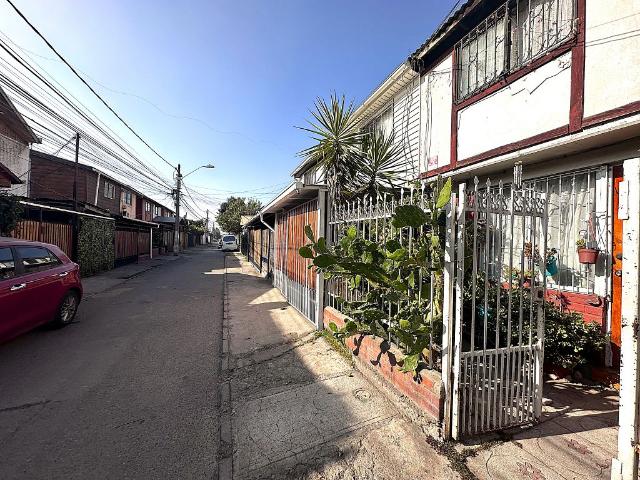 COMODA CASA DE 3 DORMITORIOS Y 1 BAÑO, VENTA AL CONTADO