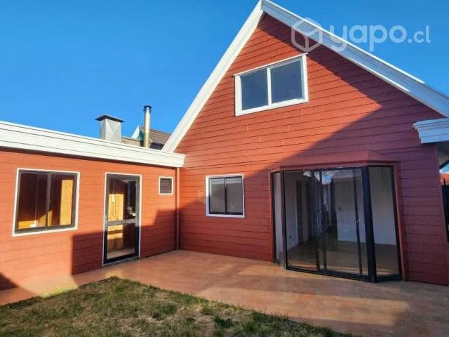 Cómoda casa en sector residencial | 4 Dormitorios por 240000. 00 en Valdivia