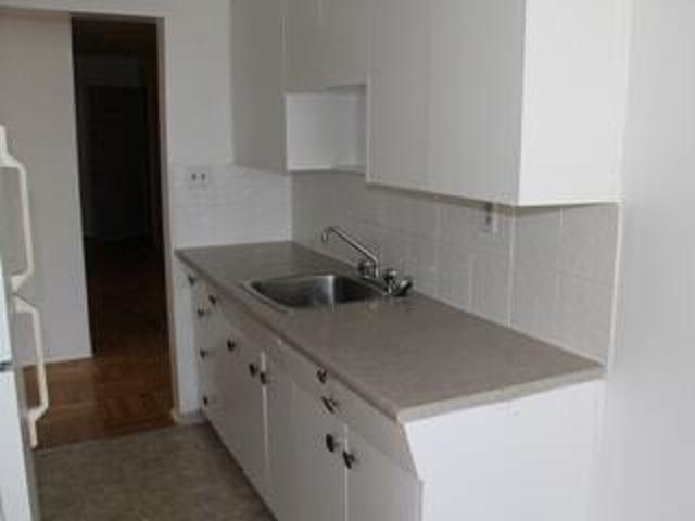 Comox Manor 1 Bedroom | 1 Bathroom Apartment for Rent