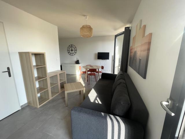 COMPANS CAFFARELLI STUDIO MEUBLE 26M2
