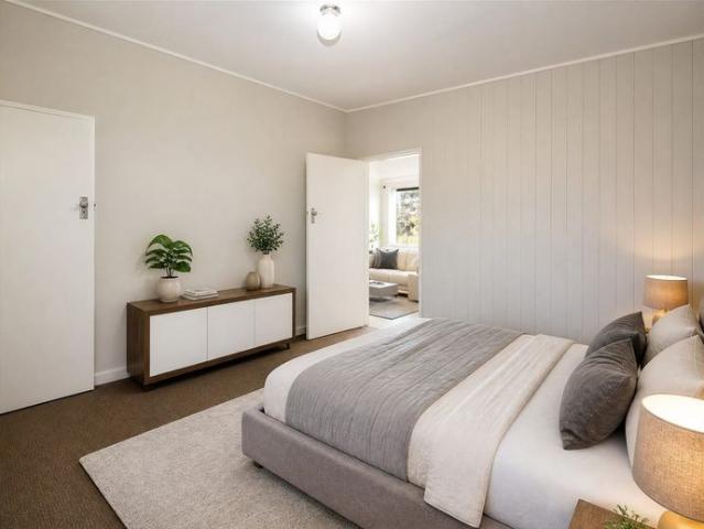 Compact One Bedroom Living in Convenient Camp Hill Location